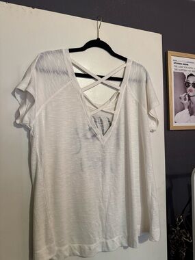 Torrid White 'Hell in Heels' Short Sleeve Graphic Tee With a Criss-Cross Back